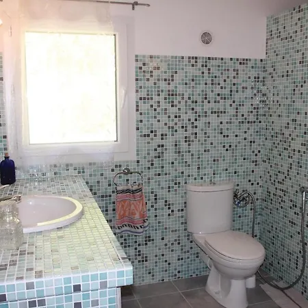 2 Bedroom Cozy In